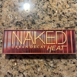 Urban Decay Naked Heat Palette